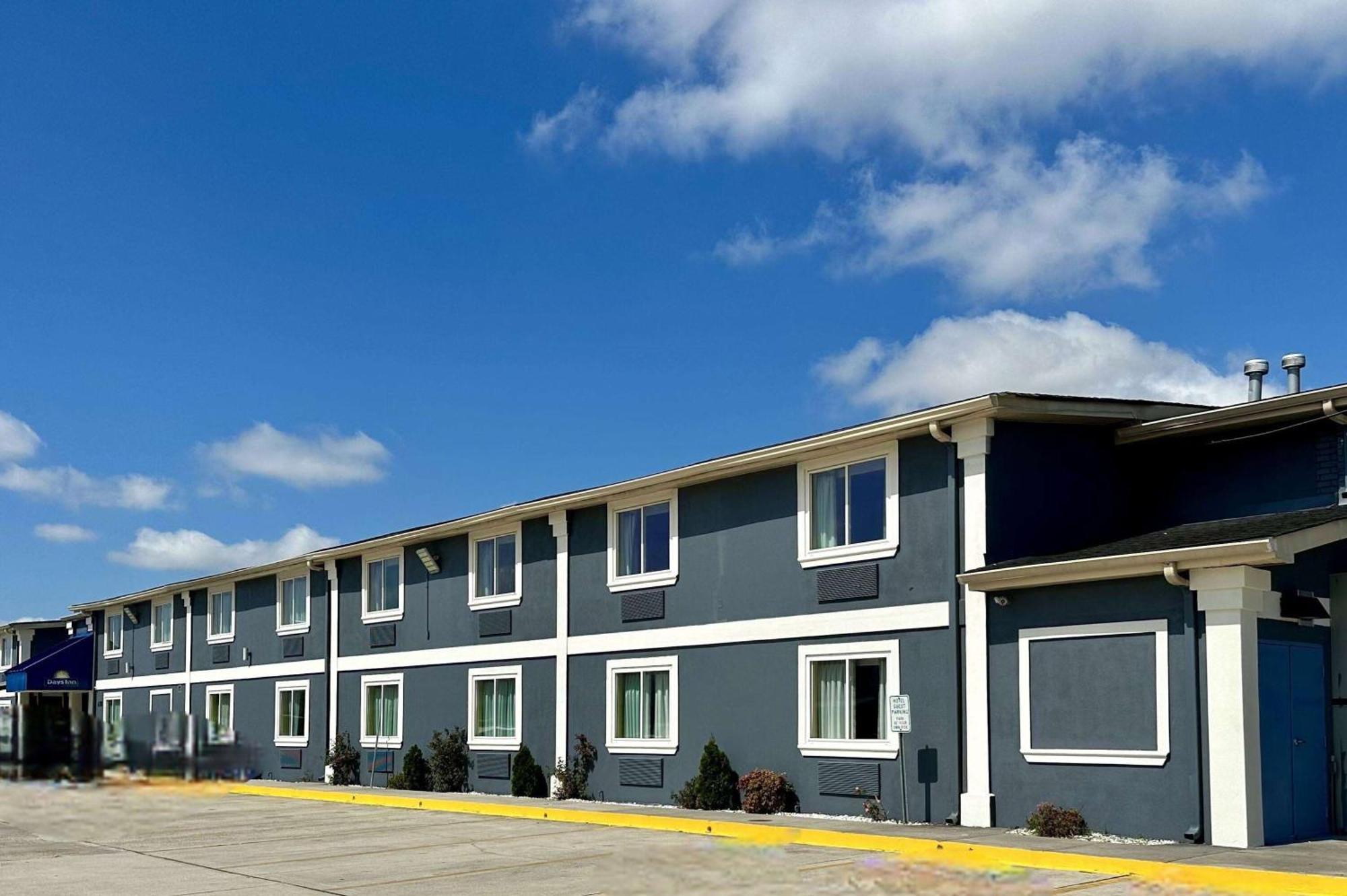 Days Inn By Wyndham New Orleans Pontchartrain Exterior photo